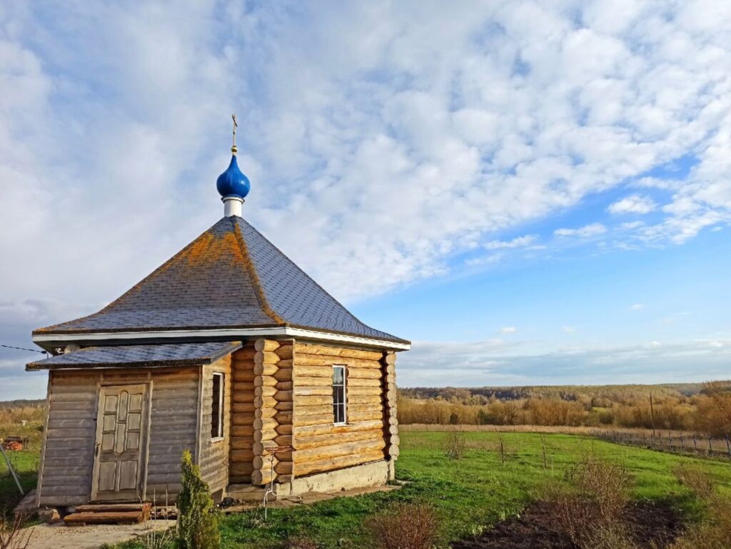 Храм иконы Божией Матери «Утоли моя печали» в селе Жихарево и семья  Булоховых. | Орел по-русски